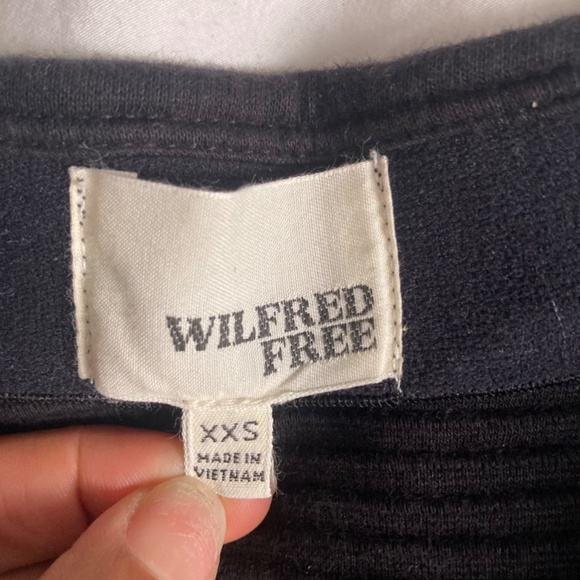 Mini skirt - Picture 3 of 3